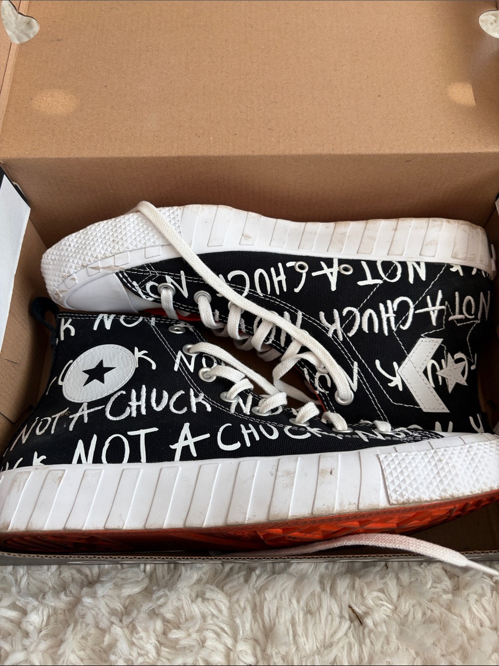 💎 Converse “Not a Chuck” High Top Sneakers in Black with Orange Lining - Picture 4 of 7